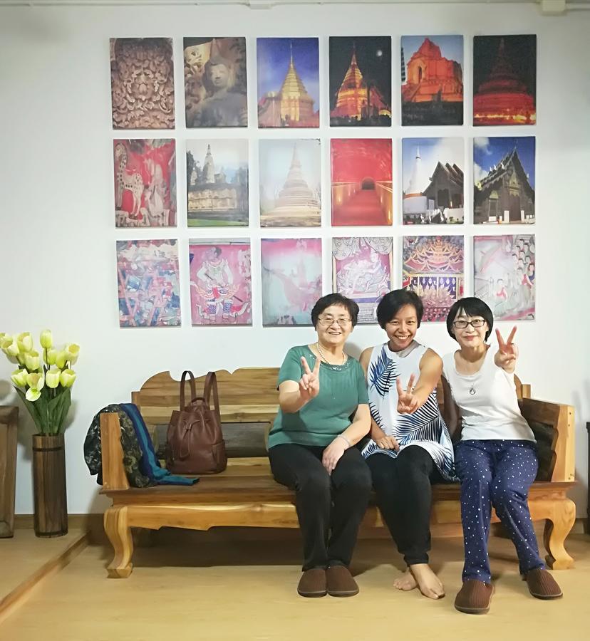 ホテル Baan Singharaj チエンマイ エクステリア 写真